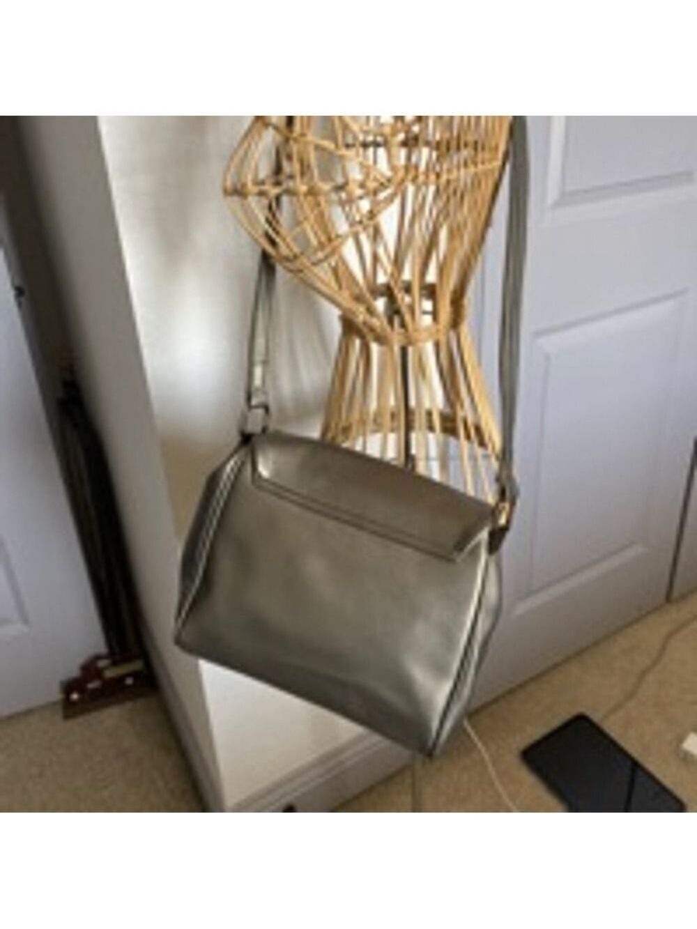 Women's Capezio metallic gold/ Gray Shoulder Bag Medium - Picture 2 of 6